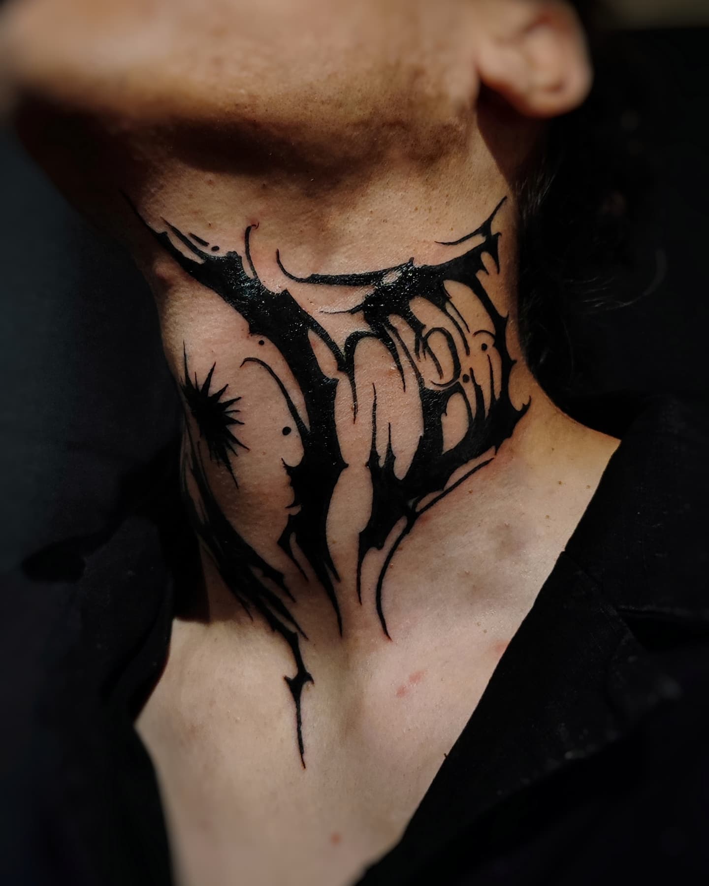 ✨ASYMMETRIC NECK ORNAMENTS✨